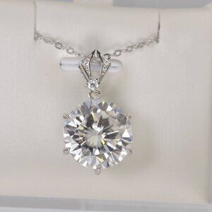 Certified 10ct Moissanite Solitaire Pendant 18" 925 Sterling WG